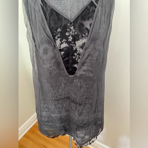 Miilla Women’s Layered Sheer Grey and Black Tunic Size: M - Picture 2 of 9